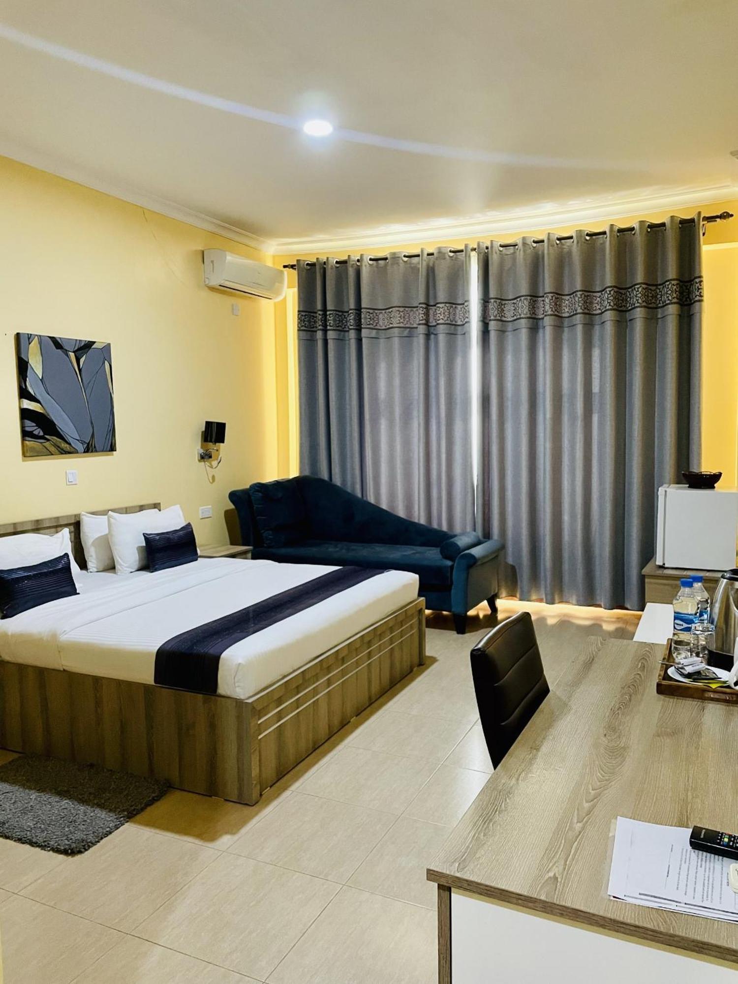 Nashera Hotels Dodoma Esterno foto