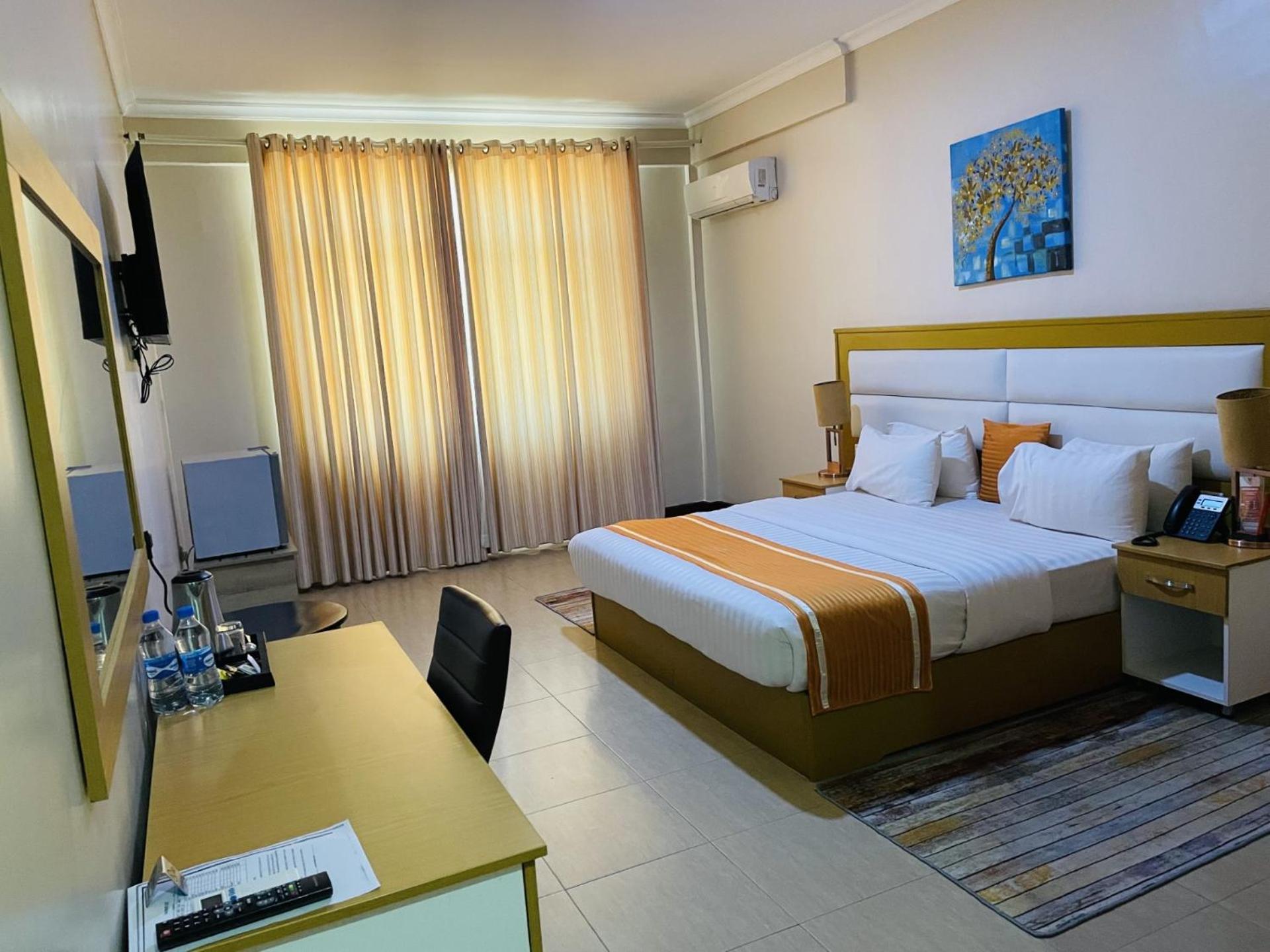 Nashera Hotels Dodoma Esterno foto