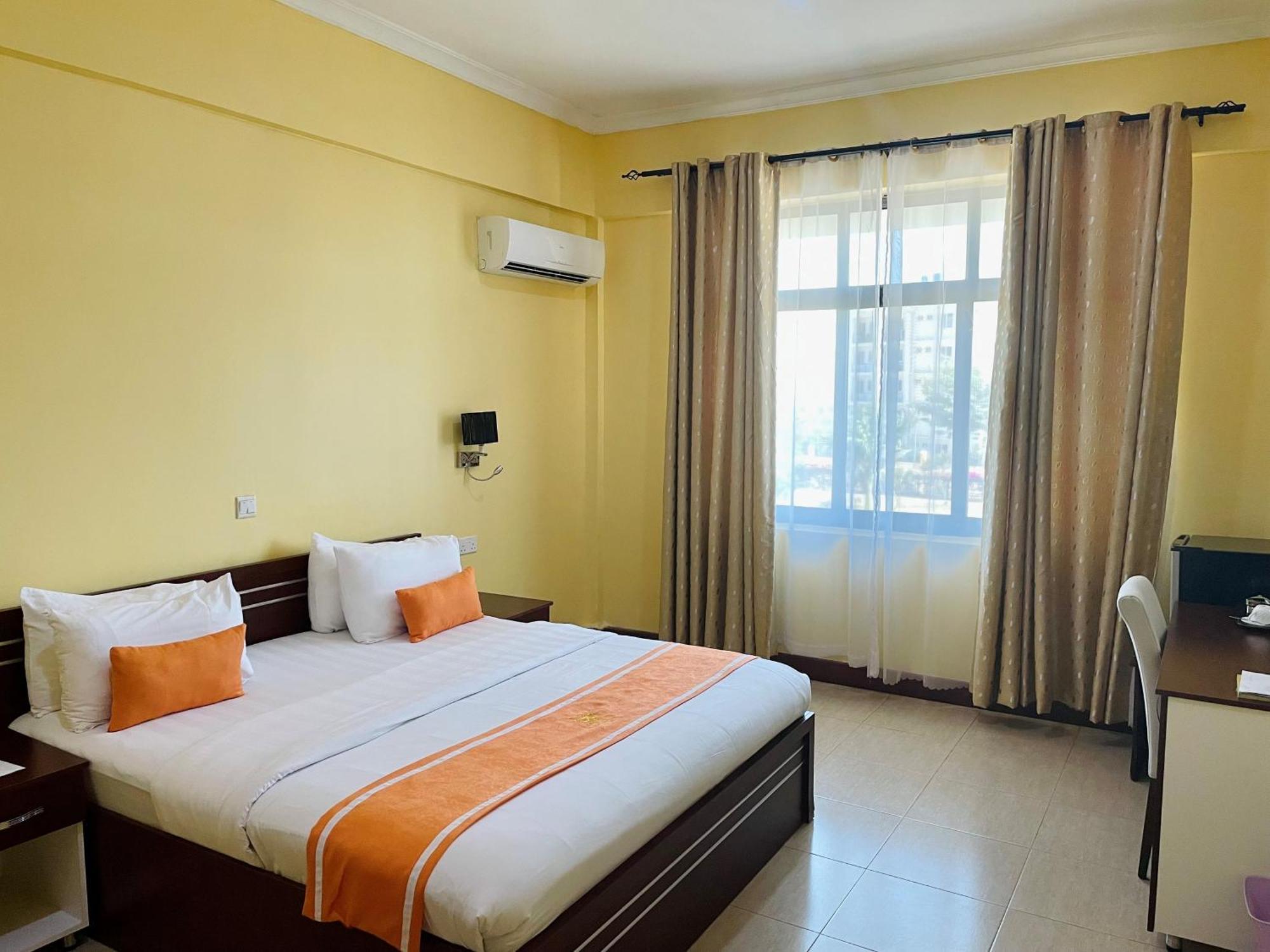 Nashera Hotels Dodoma Esterno foto